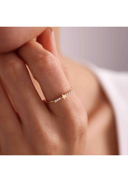 14 Ayar Altın Beyaz Taşlı Yıldız Yüzük modelleri