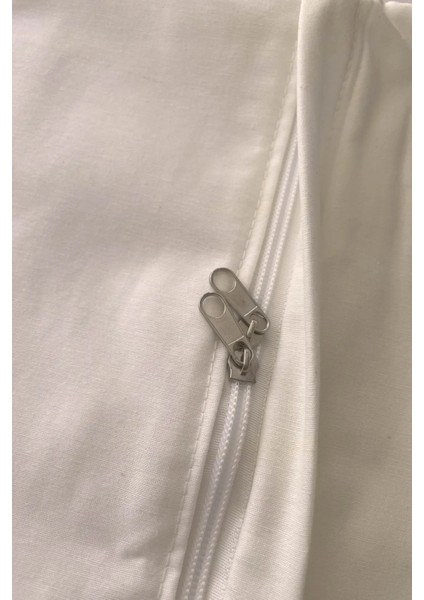 Tüylü ve Desenli Yumuşacık Kırlent - 40 x 40 cm Dekoratif ve Kullanışlı Kırlent Kılıfı