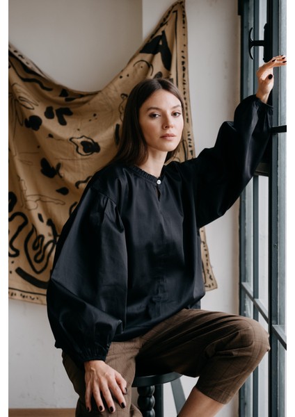 Margot Fırfır Detalı Balon Kollu Siyah Bluz modelleri