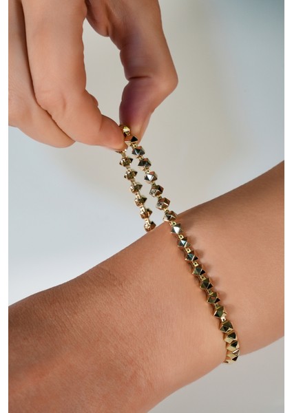 14 Ayar Altın 9.97 Gram Modern Tasarım Rahat Kullanım Bileklik