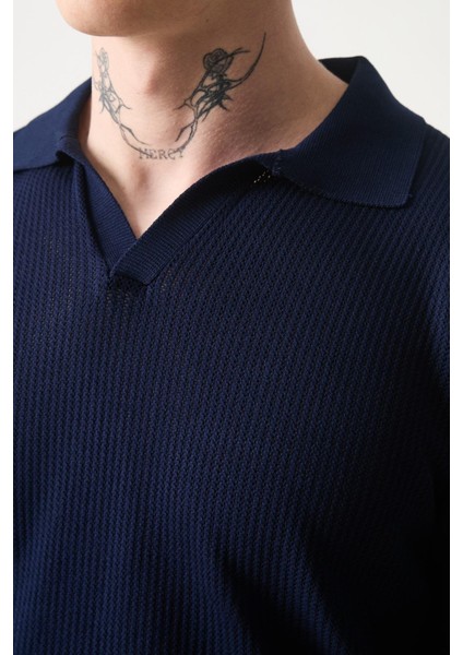 Örme Desenli Viskon Polo Yaka Triko Erkek T-Shirt - Lacivert