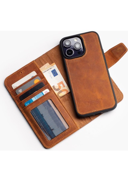 Apple iPhone 16 Pro Magic Case