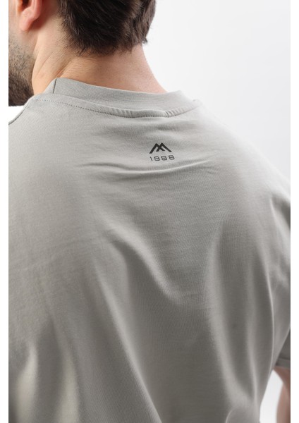 Boyalı Gri Baskılı Nakış Detaylı Erkek T-Shirt E7108