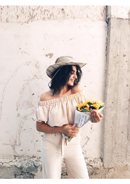 Madonna Yakalı Takım - Bej