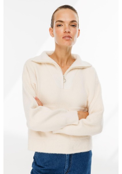 Dik Yaka Yarım Fermuarlı Triko Kazak-KEMIK