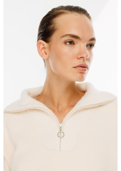 Dik Yaka Yarım Fermuarlı Triko Kazak-KEMIK fırsatları