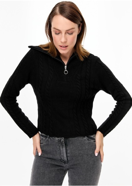 Örgü Desenli Polo Yaka Triko Kazak-Siyah modelleri