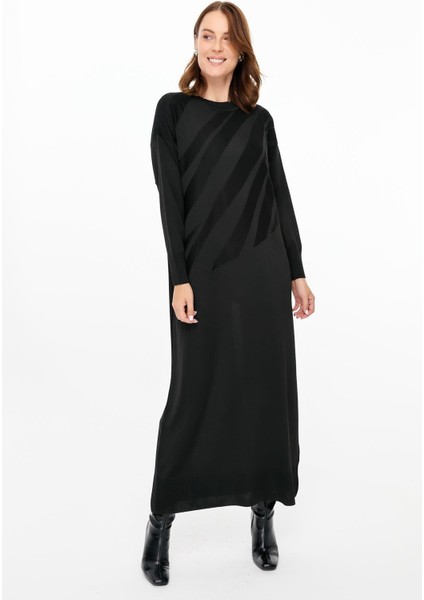 Kendinden Desenli Triko Elbise-Siyah fırsatları