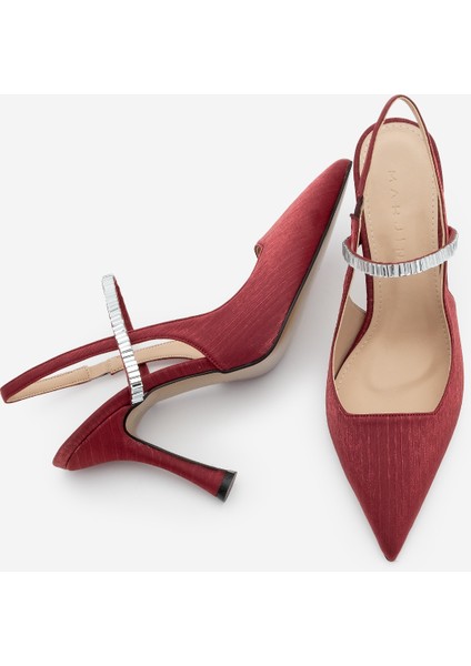 Kadın Stiletto Sivri Burun Bantlı Taşlı Arkası Açık Atkılı Topuklu Ayakkabı Bordo Saten Lovan