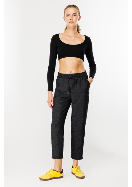 Kapitone Desenli Beli Lastikli Pantolon-Sıyah indirimleri