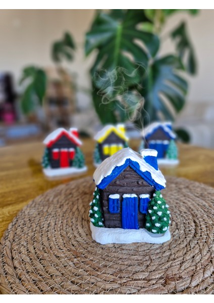 El Yapımı Dekoratif Ev Şeklindeki Kar Yılbaşı Konseptli Tütsülük