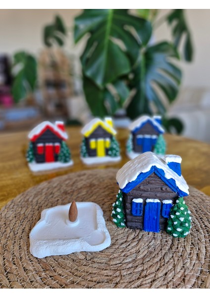 El Yapımı Dekoratif Ev Şeklindeki Kar Yılbaşı Konseptli Tütsülük fiyatları