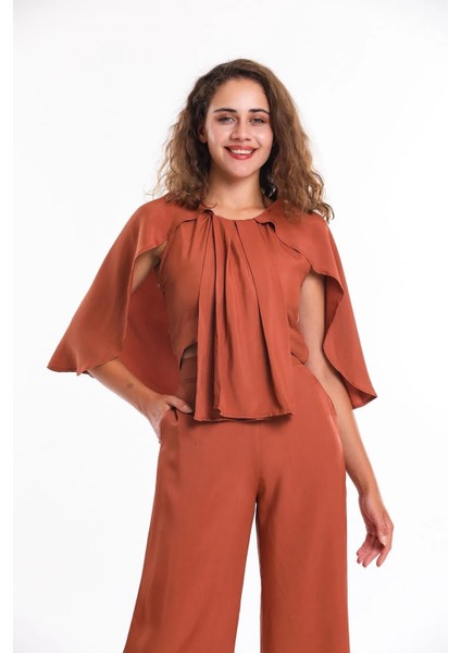 Pelerin Yaka Detaylı Bluz Pantolon