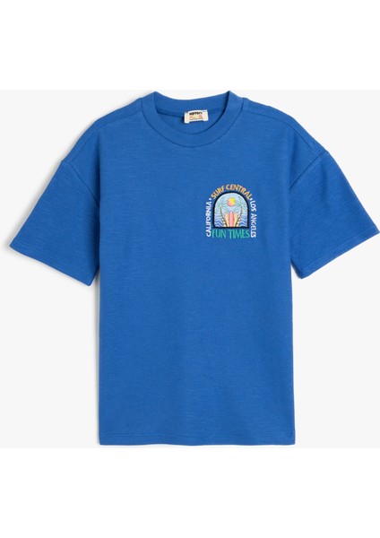 Bisiklet Yaka Kısa Kollu Nakış Detaylı Pamuklu Tişört