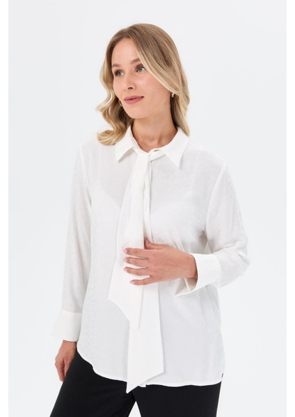 Fular Detaylı Büyük Beden Gömlek-Kemık fırsatları