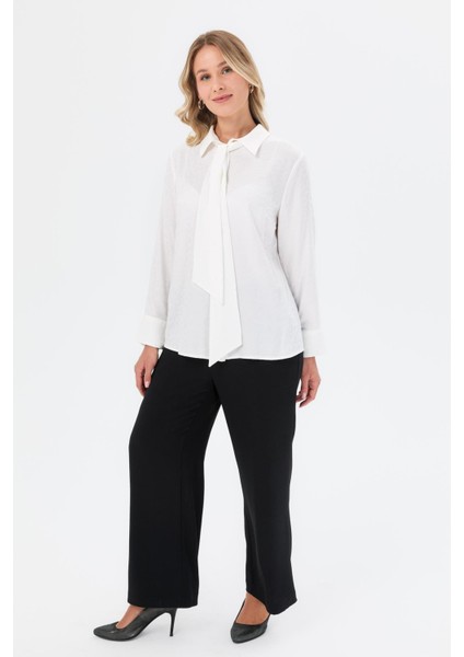 Fular Detaylı Büyük Beden Gömlek-Kemık indirimleri