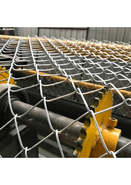 2 mm Kalınlık 7×7 cm Göz ( 2 METRE-20METRE ) Galvanizli Helezon Bahçe Çit Tel Örgü