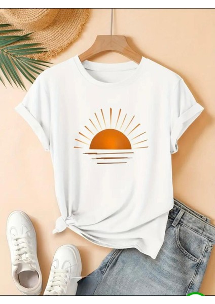 Güneş Baskılı Basic T-Shirt
