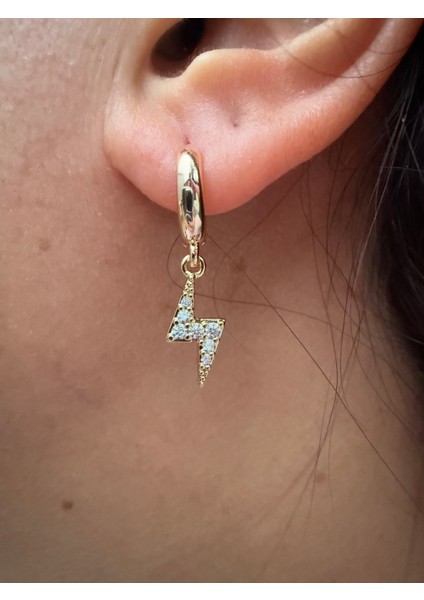 Sparkle Bolt Zirkon Taşlı Küpe - Şimşek Figürlü ⚡