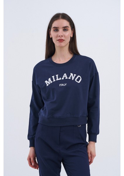 Trend Kadın Hem Şehirli Hem De Rahat Stilin Mükemmel Buluşması Olan Bu Sweatshirt