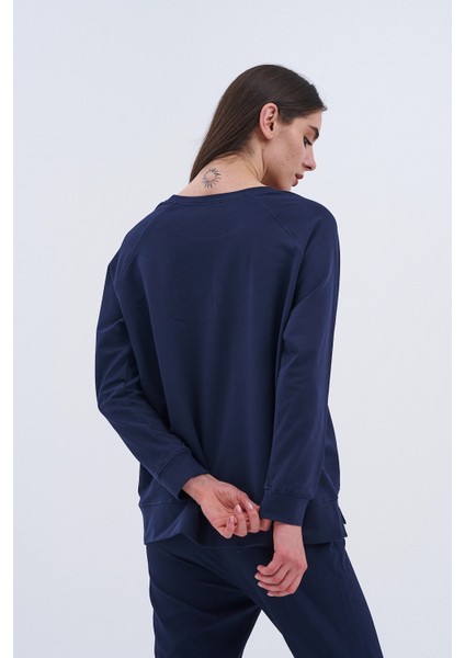 Trend Kadın Doğallığın ve Rahatlığın Mükemmel Uyumu! Sade Sweatshirt,ümüz, Her Anınıza Konfor ve Şıklık Katıyor. modelleri