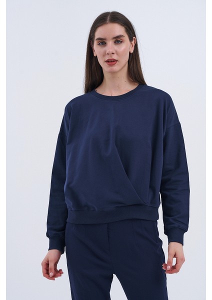Trend Kadın Doğallığın ve Rahatlığın Mükemmel Uyumu! Sade Sweatshirt,ümüz, Her Anınıza Konfor ve Şıklık Katıyor. fırsatları