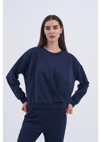 Trend Kadın Doğallığın ve Rahatlığın Mükemmel Uyumu! Sade Sweatshirt,ümüz, Her Anınıza Konfor ve Şıklık Katıyor. indirimleri