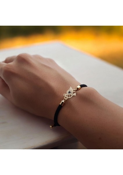 14 Ayar Altın Plakalı Kuş Figürlü Peri Bilekliği, Masumiyet ve Işığı Yansıtan, Siyah Örgü Det Aylı Gençlere Özel Büyüleyici Bir Hediye! fiyatları