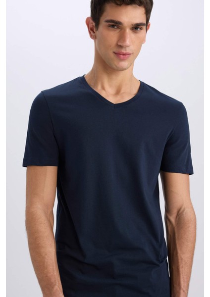 %100 Pamuk Slim Fit Dar Kesim V Yaka Basic Düz Kısa Kollu Tişört M7668AZ25SP