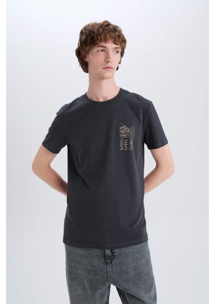 %100 Pamuk Slim Fit Dar Kesim Bisiklet Yaka Baskılı Kısa Kollu Tişört C2131AX25SM
