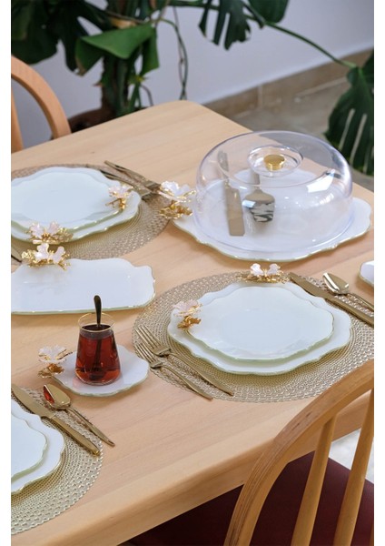 Dolmabahçe Lotus Krem Altın Yaldızlı Cam Kek Fanusu