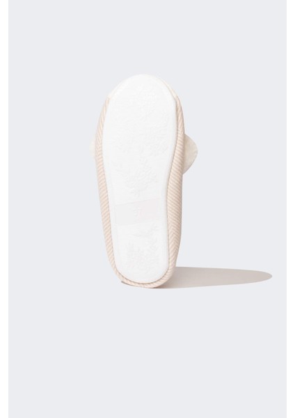 Kadın Düz Taban Panduf C8481AX24AU fırsatları