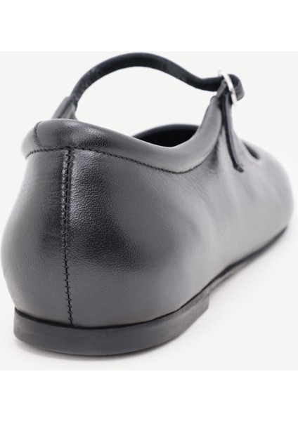 Yumuşak Tabanlı Toka Detaylı Deri Babet modelleri