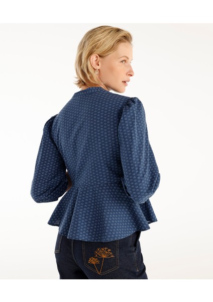 Kurdele Detaylı Bluz fırsatları