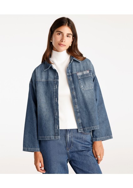 Çift Cep Detaylı Denim Gömlek
