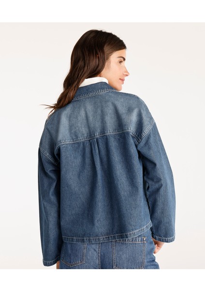 Çift Cep Detaylı Denim Gömlek