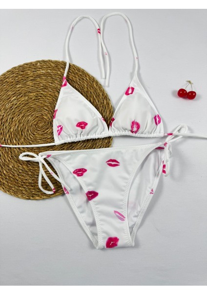 Dudak Desenli Üçgen Ipli Slip Kadın Bikini Takımı