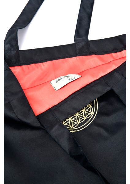 Yaşam çiçeği nakışlı siyah saten ici astarli kol cantasi fırsatları