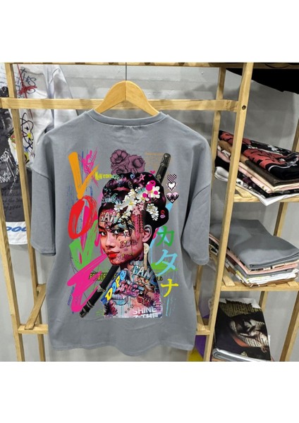 Katana Baskılı T-Shirt