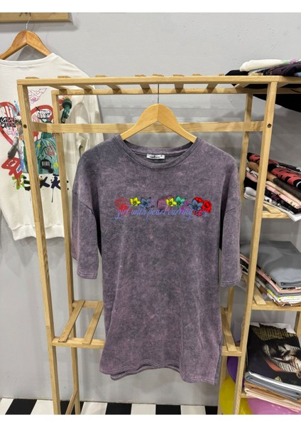 Inci Küpeli Kız Baskılı T-Shirt