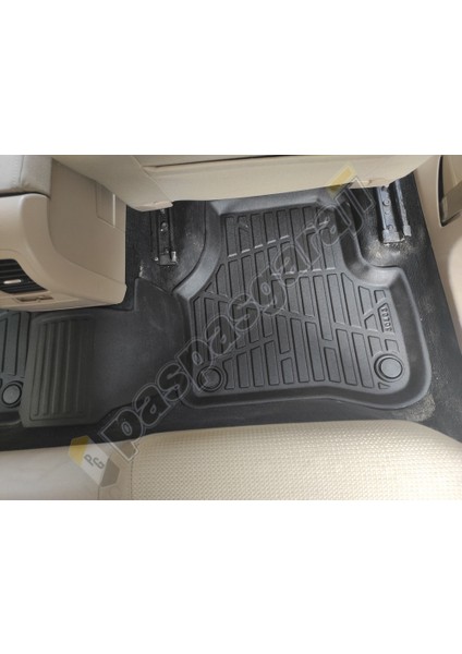 Volkswagen Passat B6 Havuzlu 3D Paspas, 2005-2010