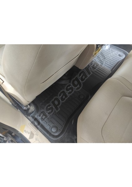 Volkswagen Passat B6 Havuzlu 3D Paspas, 2005-2010
