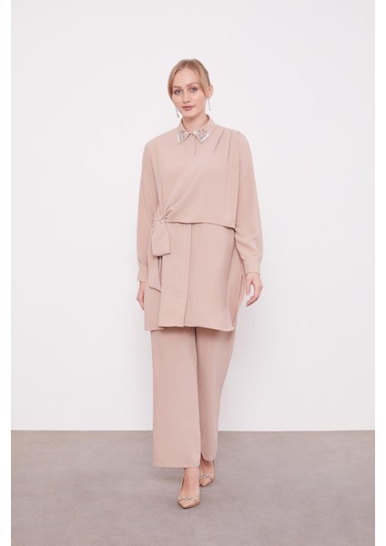 K.bej Yakası Işlemeli Ikili Takım