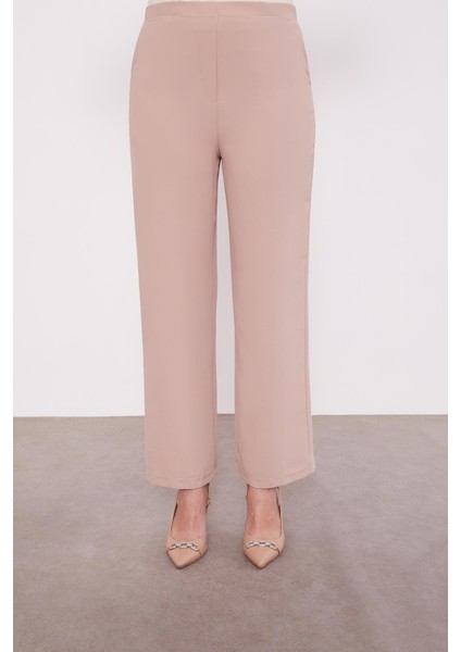 K.bej Yakası Işlemeli Ikili Takım indirimleri