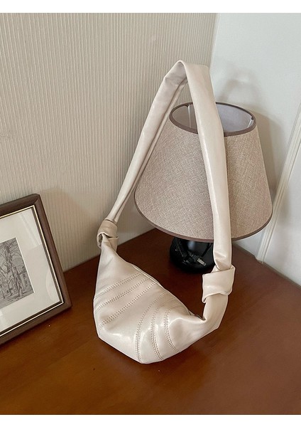 Çanta Sonbahar Kadın Çok Yönlü Crossbody Çanta Yeni Kadın Çantası Kore Versiyonu Üst Düzey Hamur Tatlısı Çanta Niş Tasarım Omuz Çantası (Yurt Dışından)