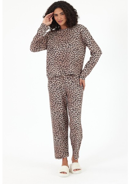 Kadın Uzun Kollu Baskılı Pijama Takımı modelleri