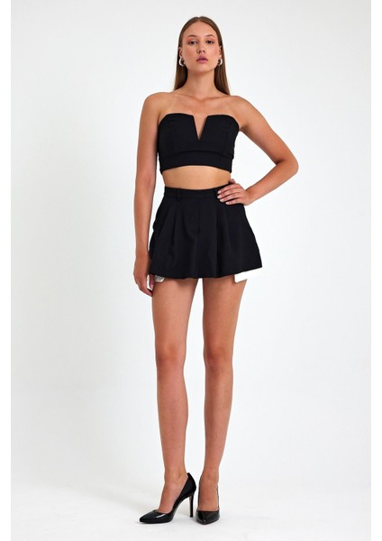 Cep Detaylı Finike Kumaş Rahat Şort Etek