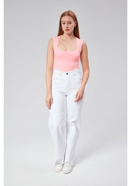 Astarlı Sıfır Kol Kare Yaka Dekolteli Çıtçıtlı Bodysuit