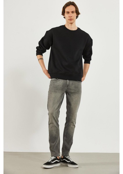 Erkek Clark Siyah Sıfır Yaka Oversize Sweatshirt fiyatları