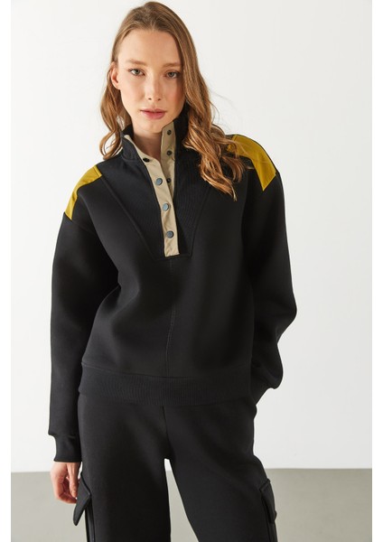 Yarım Patlı Kontrast Detaylı Sweatshirt - Siyah indirimleri